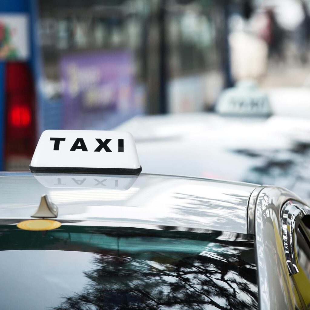 Cabilock 2pcs Small Taxi Sign Light Signs Car Signs Cab Roof Illuminated Sign Car LED Topper Sign Indicator Lamp Magnetic Car Signs Magnetic Roof Taxi Roof Signs Vintage Decor (6.4x3.1x2.5 inch) Cabilock 2pcs Small Taxi Sign Light Signs Car Signs Cab Roof Illuminated Sign Car LED Topper Sign Indicator Lamp Magnetic Car Signs Magnetic Roof Taxi Roof Signs Vintage Decor (6.4x3.1x2.5 inch)